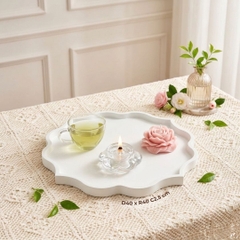 Khay hoa cánh nhọn sơn mài trắng viền cách điệu - D40 H2.5 cm