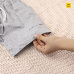 Quần đùi cho bé phối túi hộp 2 bên dễ thương cá tính, phong cách hàn quốc, thun cotton mát mịn cho bé mặc nhà mặc đi học