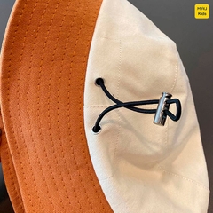 Mũ bucket rộng vành chống nắng thêu chữ BOSTON đáng yêu cá tính, chất vải mềm mại cho bé từ 3-8 tuổi đi chơi hè