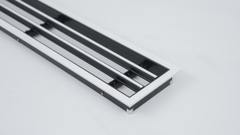 Cửa gió Slot khung viền 3 khe gió viền trắng đen, nhựa PVC màu trắng, 1 nan đen có thể điều chỉnh góc
