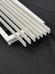 Cửa Gió STANDARD  Khung Viền 15mm Màu Trắng, Nan Bầu Dục