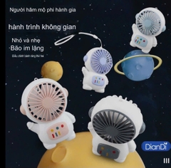 Quạt cầm tay mini capybara, kuromi, quạt sạc công nghệ cao turbo màn led, Quạt quạt tích điện để bàn nhỏ gọn