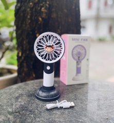 Quạt cầm tay mini capybara, kuromi, quạt sạc công nghệ cao turbo màn led, Quạt quạt tích điện để bàn nhỏ gọn