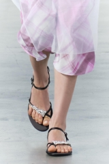 BEZAKLI YASSI SANDAL