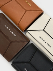 Nasrin Geometric Wallet