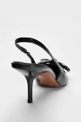 PATENT BOW HEEL SHOES