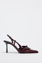 BUCKLE STRAP HEELS