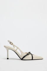 BUCKLE STRAP HEELS