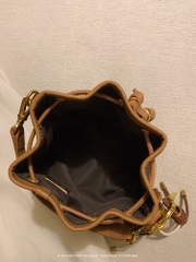 Chio2nd Bread Puppy Victoria Harbor Encounter Bucket Bag