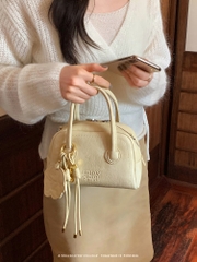 Túi xách South Wind Chio2nd Bread Puppy Jumping Clear Sky Pillow Bag