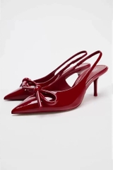 PATENT BOW HEEL SHOES