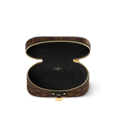 Túi Vanity Chain Pouch