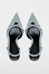 BUCKLE STRAP HEELS