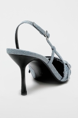 BUCKLE STRAP HEELS