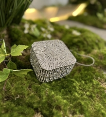 sapphire-clutches