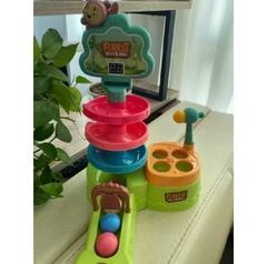 Đồ chơi bắn bóng tính điểm kết hợp cầu trượt 4 tầng và đập chuột. Đồ chơi giáo dục sớm kết hợp rèn luyện vận động tinh