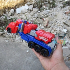 Đồ chơi biến hình RobotTransformer, Optimus , Bumblebee prime phiên bản nhựa haowjc kim loại biến hình ô tô cho bé