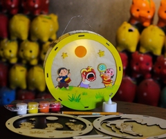 DIY Lồng đèn handmade để bé yêu tự tay làm trang trí chiếc lồng đèn yêu thích cho bản thân.