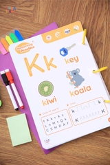 Bộ sách học chữ, số có thể vẽ và xóa được tặng kèm viết và bảng lau. Nhiều chủ đề cho bé lựa chọn