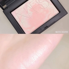 Phấn phủ dạng nén Nars Light Reflecting Prismatic Powder 10g