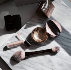 Hourglass Cọ 2 Đầu Veil Power Brush ( To )
