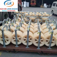 Puly kéo dây điện đường kính 320x80mm 3 rãnh