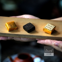 Trà Phổ Nhĩ Chín Tiểu Kim Chuyên 20 năm - Hộp Thiếc 250g - Trà lâu năm, vị dịu sâu