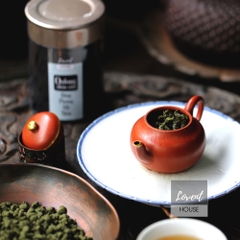 Oolong Đông Phương Mỹ Nhân Đài Loan Lục Sắc - Lan Quý Nhân - 100g Hộp Thiết cao cấp