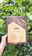 Bảng Vinh Danh Chất Liệu Gỗ, Hộp Đựng Màu Đỏ ML08