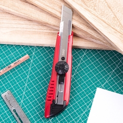 Dao đẩy lớn Deli D10040