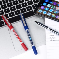 Bút lông bi Uniball Eye UB-150 Nhật