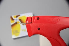 Súng bắn thẻ bài dùng đạn thường TG 88S