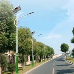 Đèn Năng Lượng Mặt Trời Thắp Sáng Đường Phố Đô Thị