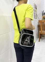 Túi đeo chéo TROY PVC chất liệu nhựa màu đen kháng nước, viền gân phản quang 2 ngăn size 20cm