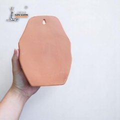Chậu Ốp Tường Đất Nung Dáng Trứng Dẹp Hoa Văn Tinh Xảo - Gốm Sứ Sân Vườn