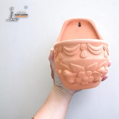 Chậu Ốp Tường Đất Nung Dáng Trứng Dẹp Hoa Văn Tinh Xảo - Gốm Sứ Sân Vườn