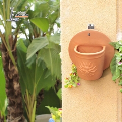 Chậu Treo Tường Đất Nung Hoa Văn Mặt Trời - Gốm Sứ Sân Vườn