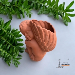 Chậu Gốm Đất Nung Hình Thiên Thần Nhỏ Ngồi Bó Gối - Gốm Sứ Sân Vườn