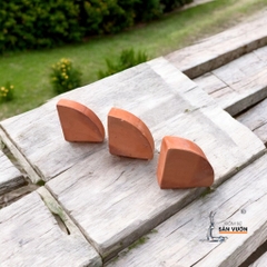 Bộ 3 Viên Kê Chậu Pot Feet Gốm Đất Nung Hình Tam Giác - Gốm Sứ Sân Vườn