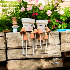Bộ Gốm Đất Nung Xích Đu Và Chậu Hình Người Potman - Gốm Sứ Sân Vườn - Decor Sân Vườn