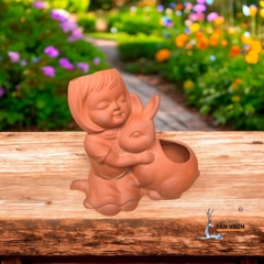 Chậu Gốm Đất Nung Hình Em Bé Ôm Thỏ - Gốm Sứ Sân Vườn - Chậu Decor Dễ Thương