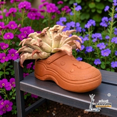 Chậu Đất Nung Hình Chiếc Dép Crocs Hình Kitty - Gốm Sứ Sân Vườn