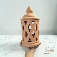 Đèn Gốm Đất Nung Hình Tháp Đục Lỗ Quả Trám 17 x 30 cm - Gốm Sứ Sân Vườn