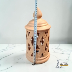 Đèn Gốm Đất Nung Hình Tháp Đục Lỗ Quả Trám 17 x 30 cm - Gốm Sứ Sân Vườn