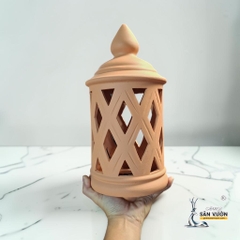 Đèn Gốm Đất Nung Hình Tháp Đục Lỗ Quả Trám 17 x 30 cm - Gốm Sứ Sân Vườn