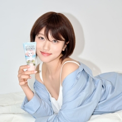Kem Chống Nắng Rosie