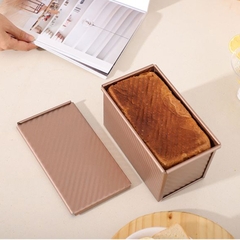 🎂 KHUÔN BÁNH CHẤT LƯỢNG CAO - CHỐNG DÍNH - DẪN NHIỆT TỐT 🎂 📍 Có mặt tại Dụng Cụ Nghề Hoàng Long - Biên Hòa  ✅ Khuôn Oval Nhôm Đúc Chống Dính Màu Vàng Đồng Kích thước: 21 x 10 x 5 cm | Trọng lượng: 140g  Chất liệu nhôm cao cấp, dày dặn, dẫn nhiệt tốt cho bánh chín đều, vàng đẹp  Lòng khuôn phủ chống dính cao cấp màu