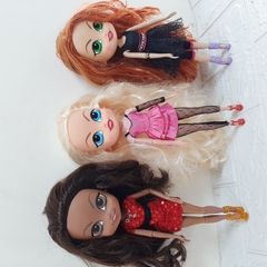 Búp Bê Mỹ Cô Gái Thời Trang Ban Nhạc Mỹ 30 cm = 12 inch The Beatrix Girls Chantal  Fashion Doll (hàng tồn kho)