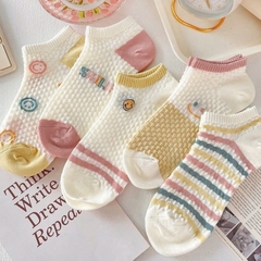 (Đủ Mẫu} Set 5 Đôi Tất Vớ Nam Nữ Cổ Cao Chất Liệu Cotton Dày Dặn, Khử Mùi Thoáng Khí Hoạ Tiết Hoa Cỏ Siêu Dễ Thương