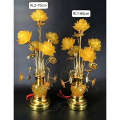 Cặp Đèn Hoa Sen Phong Thủy – Mẫu Chân Vàng Tròn Khắc Nổi (65cm – 70cm)
